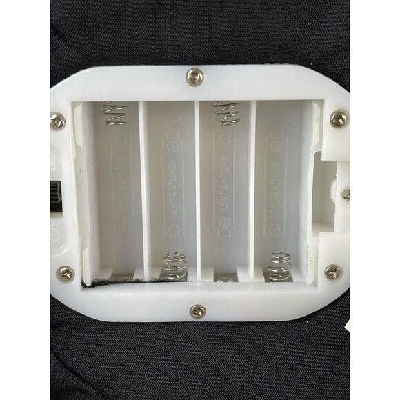 HALLMARK HALLOWEEN Tremblin' Toads  Animated Decor Sings NWT Tested Works - Picture 9 of 10